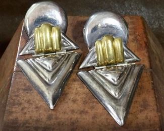 Huge vintage Mexico sterling silver and brass hinged clip earrings.  Size 1 5/8" wide by 2 7/8" high. Signed MEXICO LATON 925 TJ-3? (last number worn away). $130