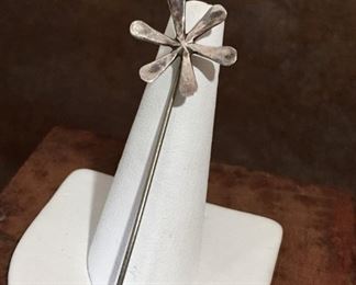 Vintage Parker sterling silver modernist stick pin. Flower portion is 13/16" diameter, pin is 2 5/8" long. Signed PARKER, stamped STERLING. $60 