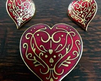 Metropolitan Museum of Art red enameled pin and post earrings.  Heart pin measures 1.5" wide by 1.75" tall, and earrings are 3/4" by 3/4".  Signed MMA.  $68