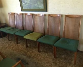 6 Heritage Dining Table Chairs