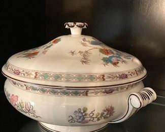 Wedgewood Kutani Crane Vegtable bowl with lid