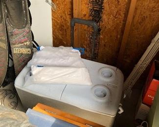 Ice chest