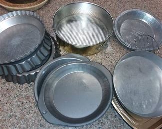 Cake and Pie Pans