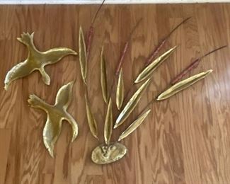 vintage metal wall hang of ducks and cattails