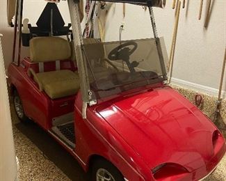 Bob Hope Classic golf cart-we will be taking offers on this item as well and notifying the buyer by 3pm on Sunday. batteries are 2 years old, includes charger