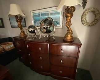 Bernhardt chest of drawers