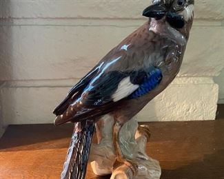 Goebel porcelain Jay Bird 9.5” talk