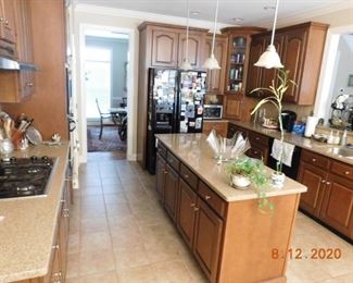 Lots of kitchen items.