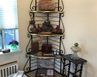 Corner Baker's Rack, Side Table, Decorative Items