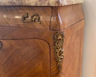 Lot #807 - (detail view)