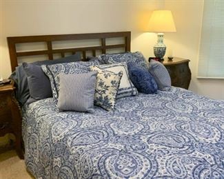 Lot #820 - $300 - Queen Size Bed - Headboard & Bed Frame Only