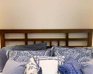 Lot #820 - (another view)