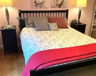 queen size bed