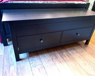 another storage bench 