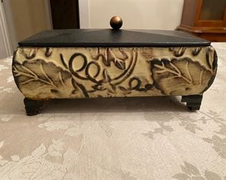 Decorative metal box