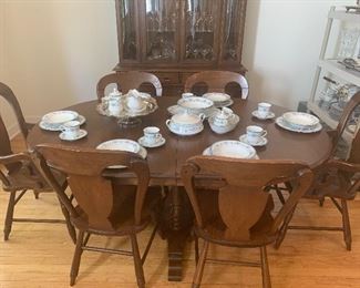 Young Republic Table with 6 Chairs