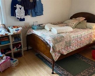 Vintage Mahogany Full Size Head Board/ Foot Board with Sealy Mattress