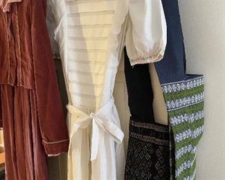 Vintage Young Girl Dress's