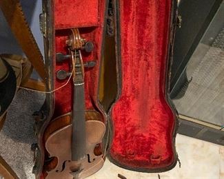 Vintage I need help put me back together Violin and Case!!