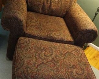 Super Comfy like new Broyhill Easy Chair and ottoman, 