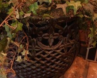 Metal Mesh Cauldron Pot with Artificial Swiss Ivy, 