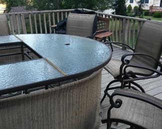 U-Shaped Outdoor Cocktail Bar and Stools,