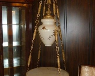 Hollywood Regency style lamp w/table..really unique!