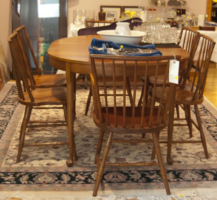 Statton Trutype Americana Dining Room Table; 6 chairs, 3 leaves. Made in USA.