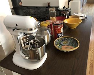 KitchenAid Mixer w/extra bowl & splash guard, Crock-Pot Slow Cooker (used twice), Oster Waffle Maker - like new!