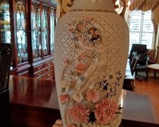 ornate china vase/urn