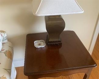 End Table. Lamp 