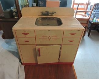 Childs play kitchen sink