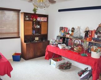 Holiday Room Overview