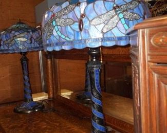 PAIR OF STAIN GLASS LAMPS