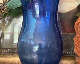 Hand blown glass vase - 1 of 2