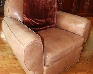 Fantastic Pair of Leather Easy Chairs