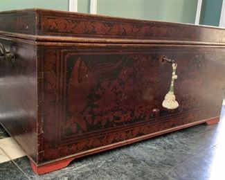 Red Black Lacquered Painted Asian Chest