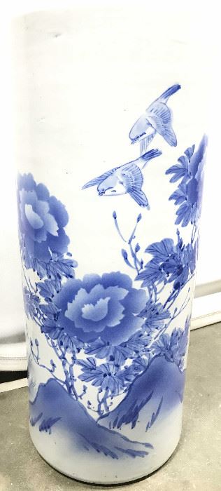 Chinoiserie Asian Porcelain Umbrella Holder 24 in