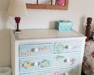 Cute dresser and mirror!