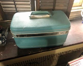 Vintage makeup travel case, other vintage luggage available