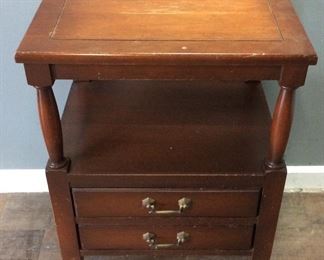 VTG. SOLID MAHOGANY END TABLE, 2 DRAWERS