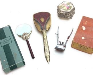VTG. MAGNIFYING GLASS, CLIPPERS, BRUSH