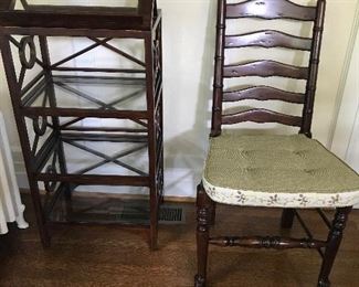 Monticello Furniture Collection cherrywood library book stand (1 of 2).