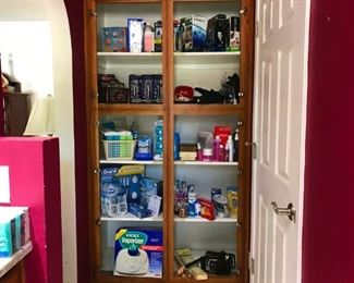 New in box cosmetics
New in box bathroom accessories 
Nib