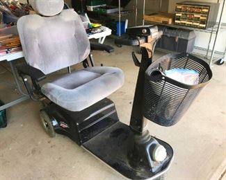 Amigo RD Delux motorized scooter with harmar lift