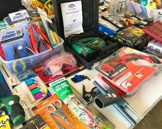 New in box tools
X-acto
Gerber
Swiss Army
Victorinox
Leatherman
Craftsman
Dewalt
Skil
Black and Decker 
Bosch
DeWalt
