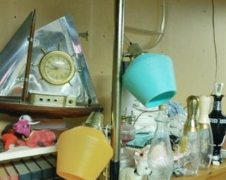 pole lamp (one missing shade)