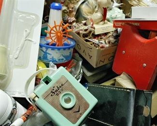 So much vintage goodies to dig through!