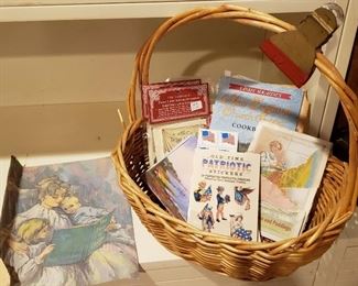 Taste of the vast collection of vintage postcards, stamps and notepaper