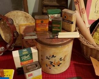 Vintage tins